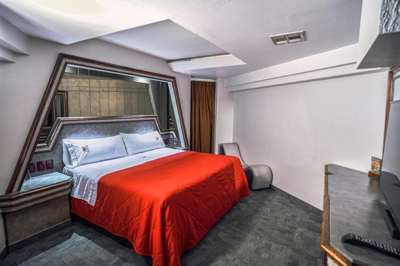 Motel Mediterraneo Mexicali Zewnętrze zdjęcie