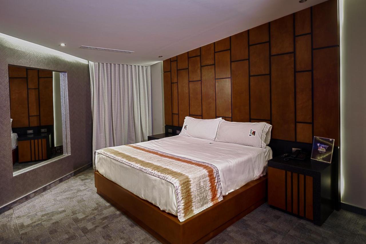Motel Mediterraneo Mexicali Zewnętrze zdjęcie