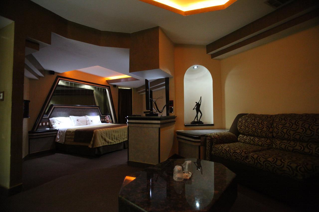 Motel Mediterraneo Mexicali Zewnętrze zdjęcie