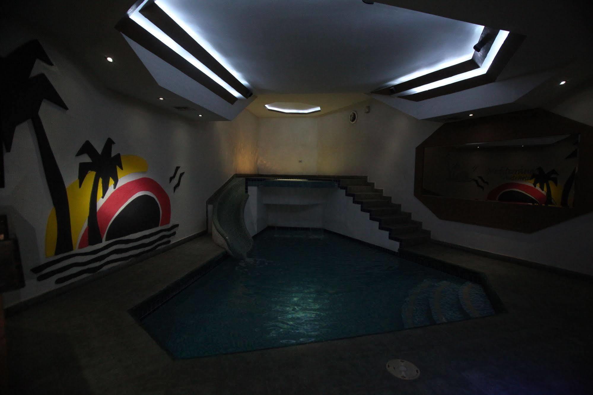 Motel Mediterraneo Mexicali Zewnętrze zdjęcie
